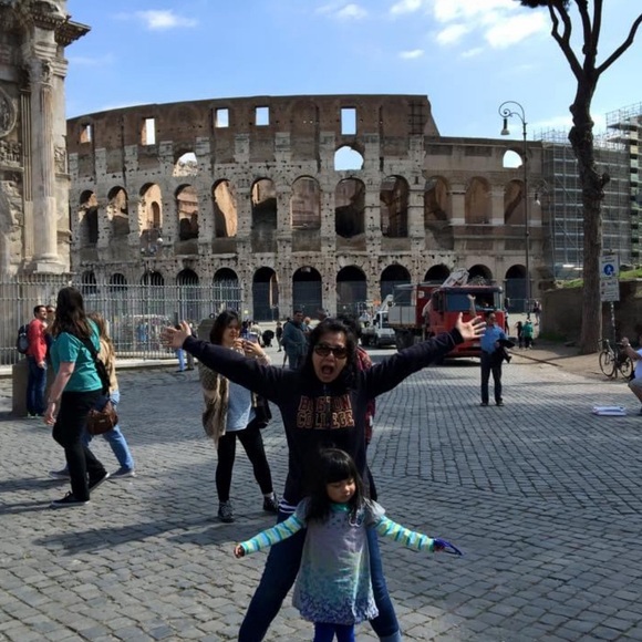 Meet your Posher, Gigi - Picture 5 of 16